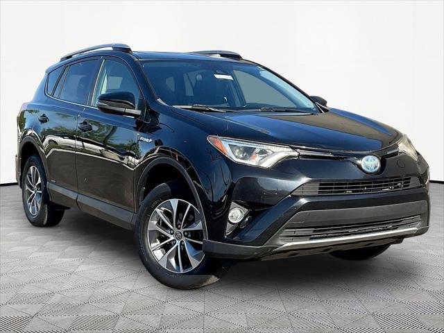 2017 Toyota RAV4 Hybrid XLE