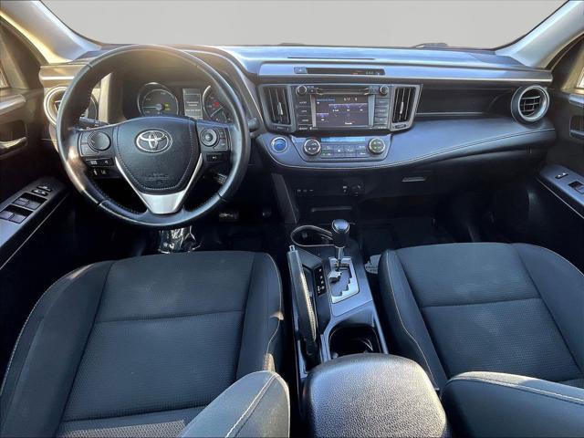 2017 Toyota RAV4 Hybrid XLE
