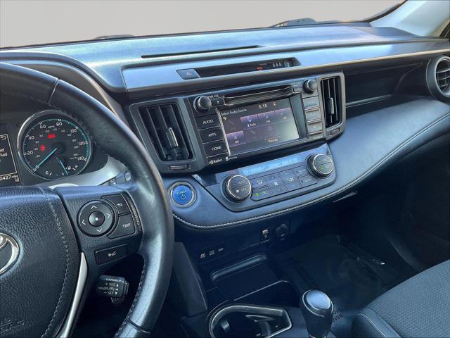 2017 Toyota RAV4 Hybrid XLE