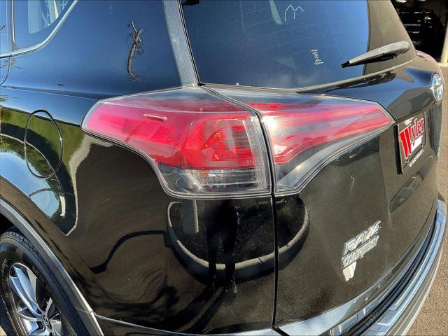 2017 Toyota RAV4 Hybrid XLE