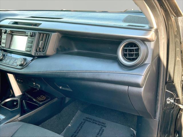 2017 Toyota RAV4 Hybrid XLE