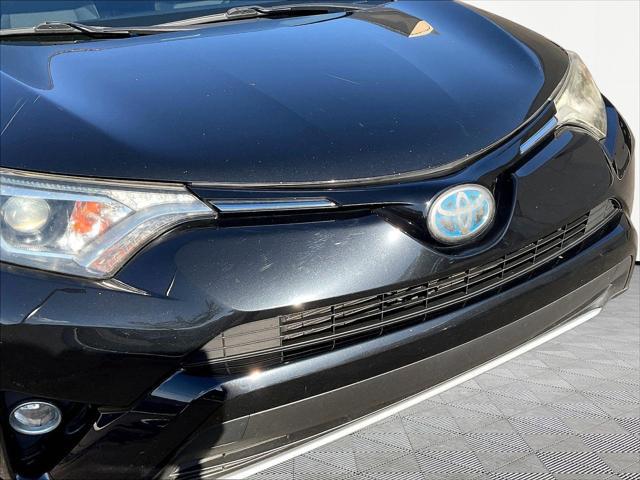 2017 Toyota RAV4 Hybrid XLE