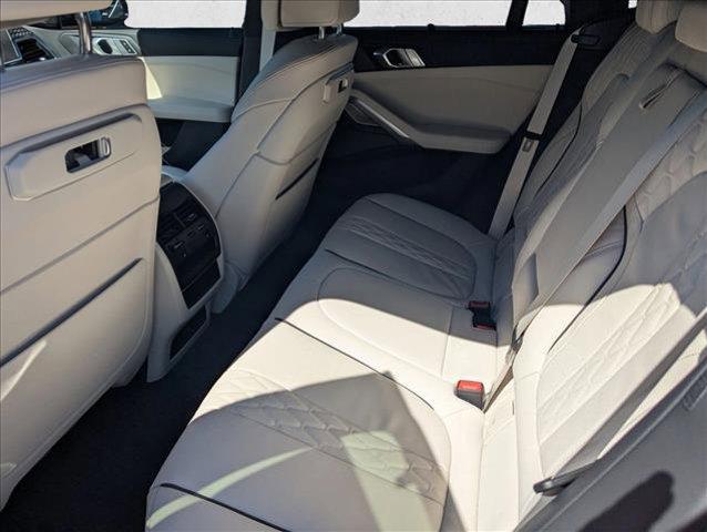 2027 BMW X6 xDrive40i