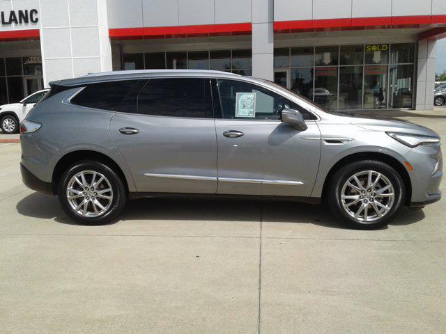 2023 Buick Enclave Essence FWD