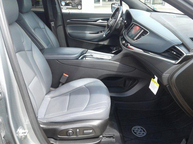 2023 Buick Enclave Essence FWD