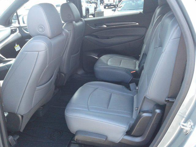 2023 Buick Enclave Essence FWD