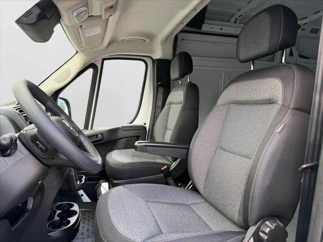 2026 Ram ProMaster Cargo Van Tradesman High Roof 136" WB w/Pass Seat