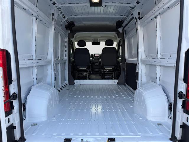 2026 Ram ProMaster Cargo Van Tradesman High Roof 136" WB w/Pass Seat