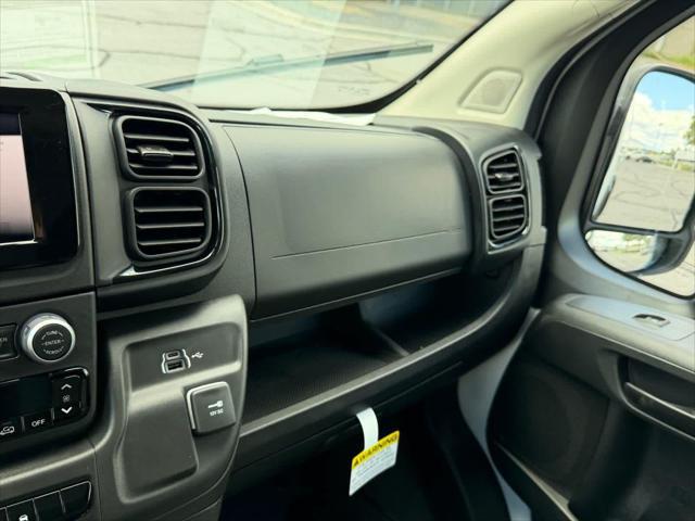 2026 Ram ProMaster Cargo Van Tradesman High Roof 136" WB w/Pass Seat