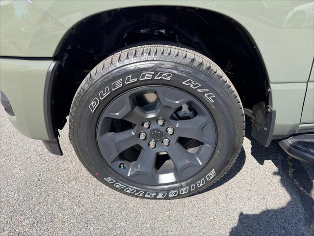 2026 Ram 1500 Express Crew Cab 4x4 5'7" Box