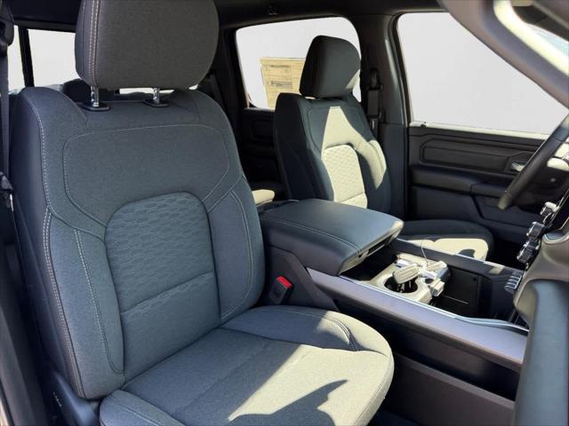 2026 Ram 1500 Express Crew Cab 4x4 5'7" Box