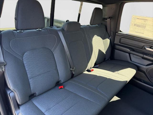 2026 Ram 1500 Express Crew Cab 4x4 5'7" Box