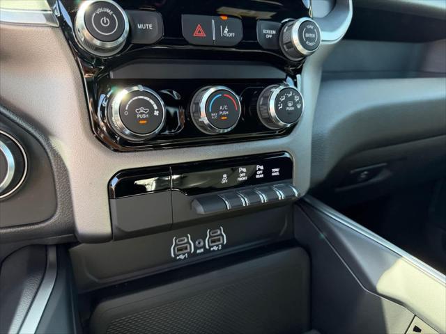 2026 Ram 1500 Express Crew Cab 4x4 5'7" Box