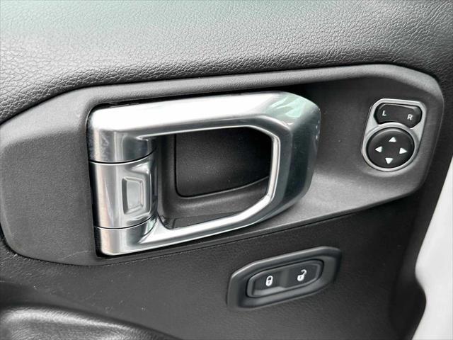 2025 Jeep Wrangler 4-Door Willys 4x4
