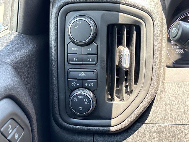 2024 Chevrolet Silverado 1500 4WD Crew Cab Short Bed Custom Trail Boss