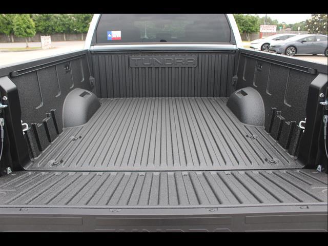 2026 Toyota Tundra SR5 CrewMax 5.5' Bed