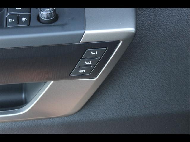 2026 Toyota Tundra Platinum CrewMax 5.5' Bed