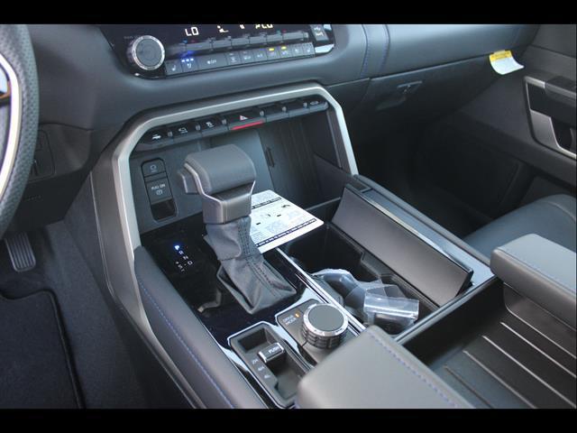2026 Toyota Tundra Platinum CrewMax 5.5' Bed