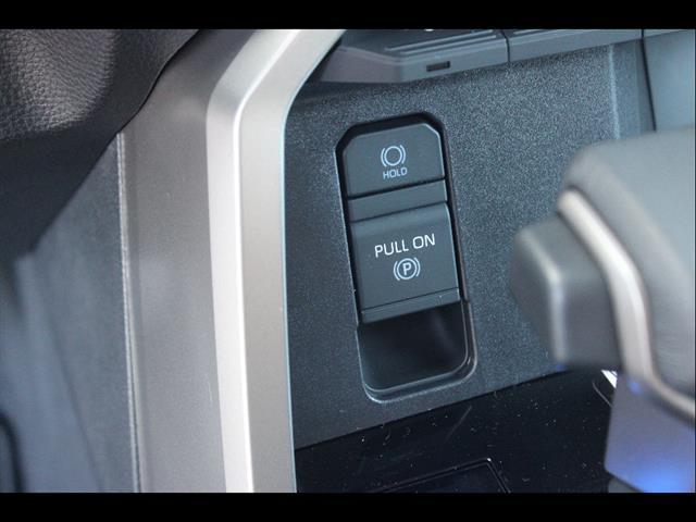 2026 Toyota Tundra Platinum CrewMax 5.5' Bed
