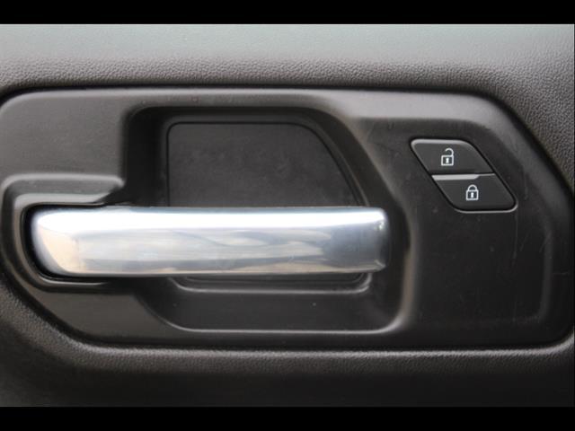2021 Chevrolet Silverado 1500 4WD Crew Cab Short Bed LT