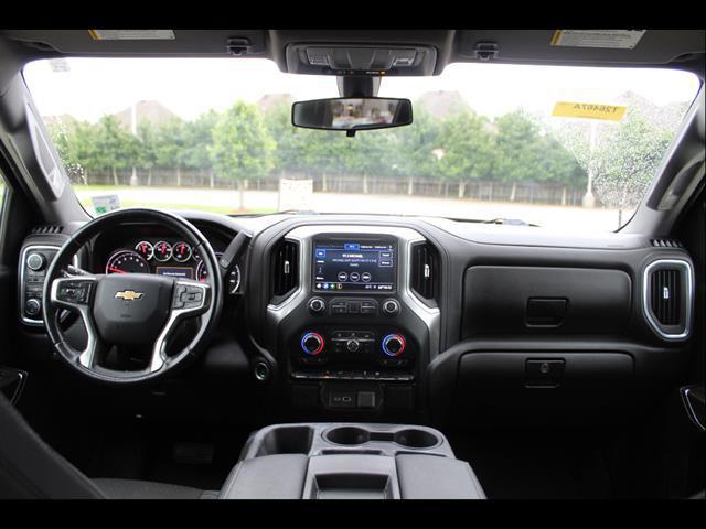 2021 Chevrolet Silverado 1500 4WD Crew Cab Short Bed LT
