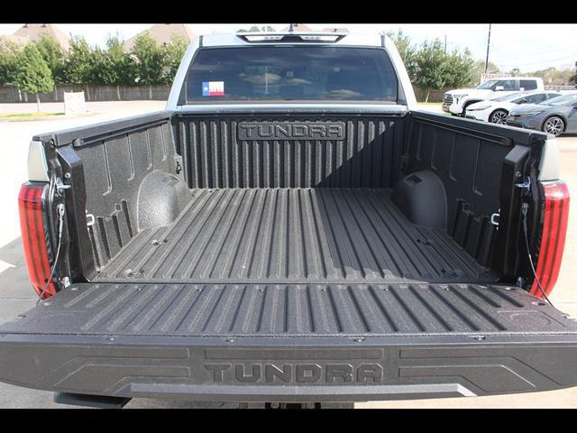 2026 Toyota Tundra SR5 CrewMax 5.5' Bed