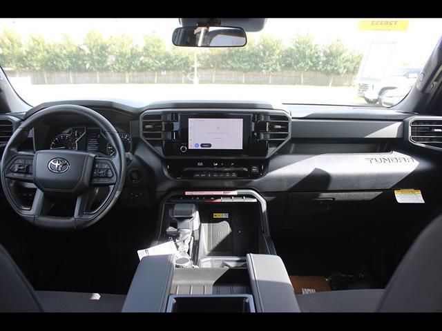 2026 Toyota Tundra SR5 CrewMax 5.5' Bed