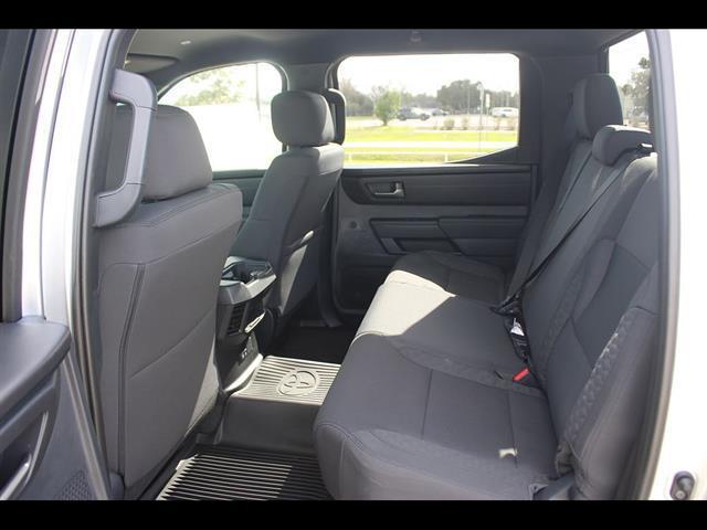 2026 Toyota Tundra SR5 CrewMax 5.5' Bed
