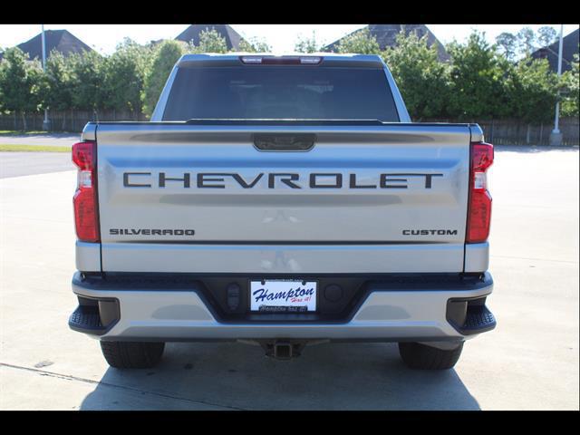 2023 Chevrolet Silverado 1500 4WD Crew Cab Short Bed Custom
