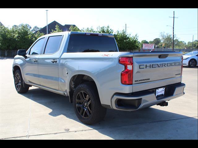 2023 Chevrolet Silverado 1500 4WD Crew Cab Short Bed Custom