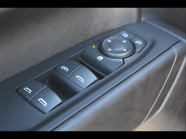 2023 Chevrolet Silverado 1500 4WD Crew Cab Short Bed Custom