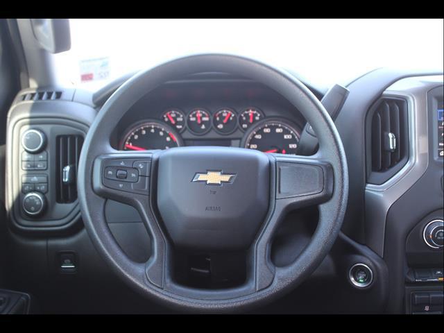 2023 Chevrolet Silverado 1500 4WD Crew Cab Short Bed Custom