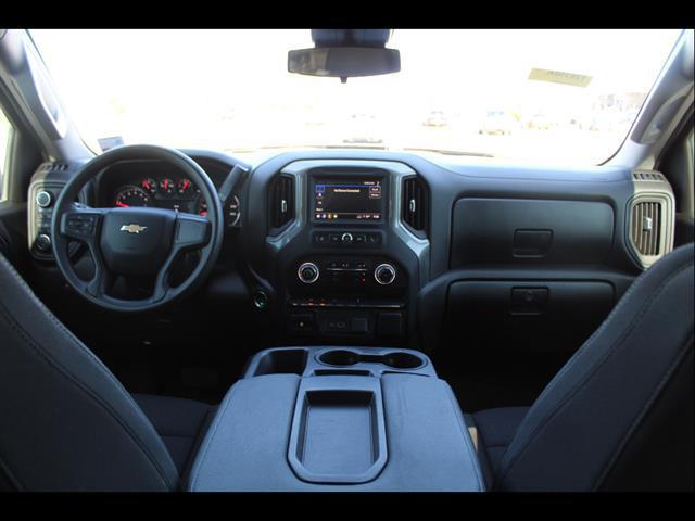 2023 Chevrolet Silverado 1500 4WD Crew Cab Short Bed Custom