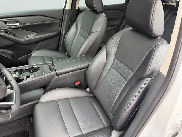 2024 Nissan Rogue SL FWD