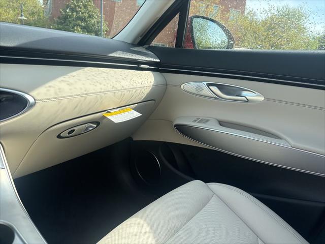2026 Genesis GV70 2.5T Select