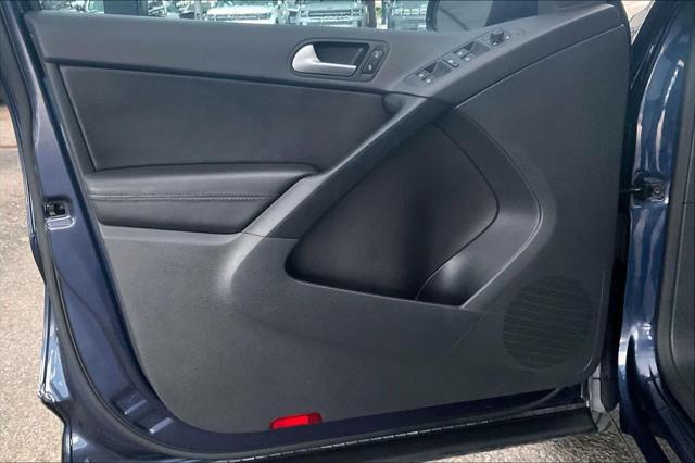 2016 Volkswagen Tiguan S