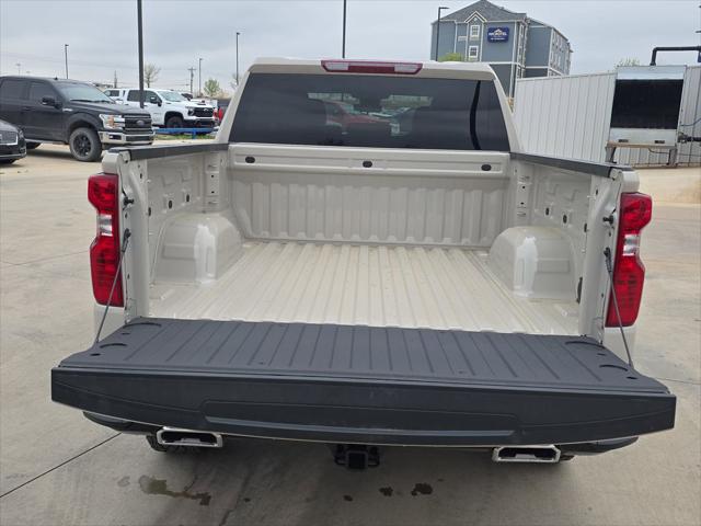 2026 Chevrolet Silverado 1500 4WD Crew Cab Short Bed Custom Trail Boss
