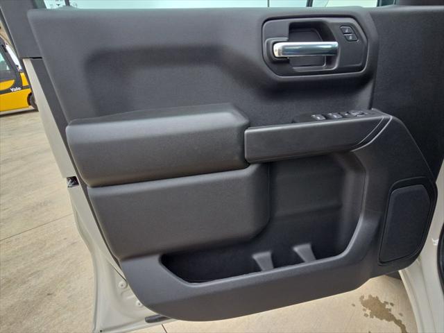 2026 Chevrolet Silverado 1500 4WD Crew Cab Short Bed Custom Trail Boss