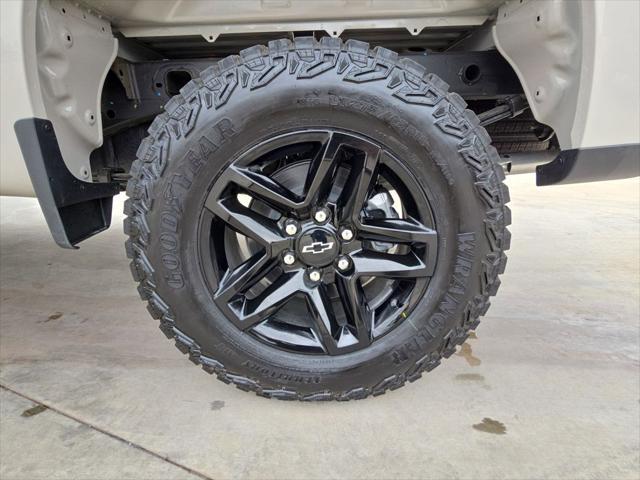 2026 Chevrolet Silverado 1500 4WD Crew Cab Short Bed Custom Trail Boss