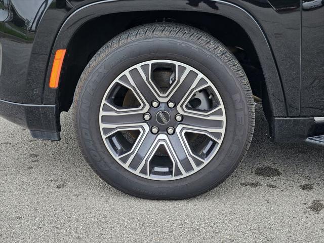 2025 Jeep Wagoneer Carbide 4x4