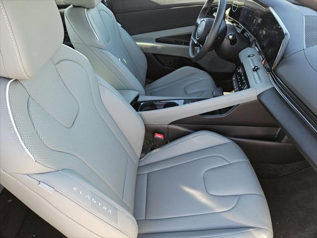 2025 Hyundai Elantra Hybrid Limited