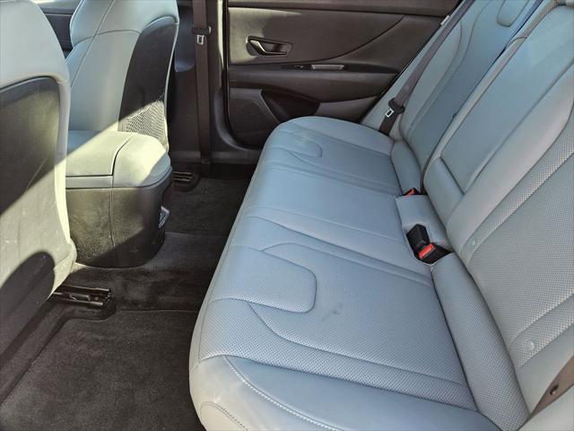 2025 Hyundai Elantra Hybrid Limited