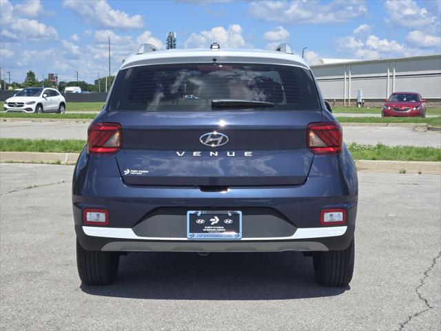 2026 Hyundai Venue SEL w/Two-Tone Roof
