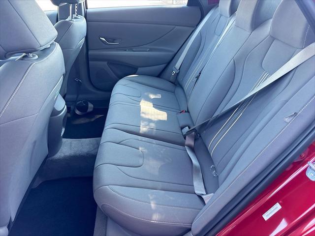 2025 Hyundai Elantra SEL Sport