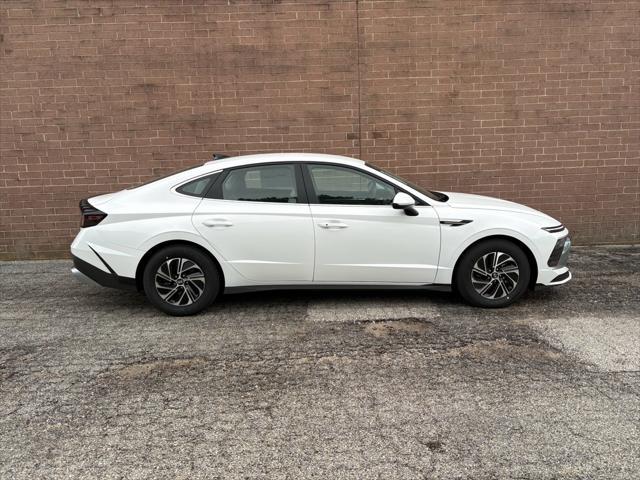 2026 Hyundai Sonata Hybrid Blue