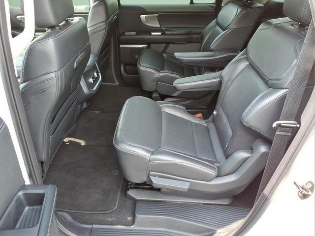 2025 Ford Expedition Platinum MAX