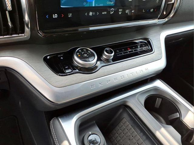 2025 Ford Expedition Platinum MAX