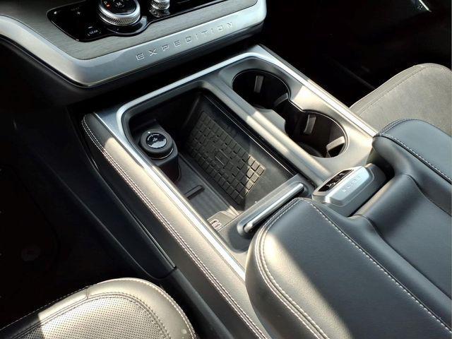 2025 Ford Expedition Platinum MAX
