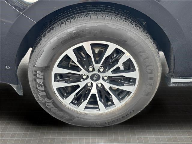 2025 Ford Expedition Platinum MAX