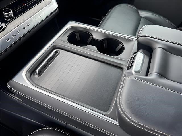2025 Ford Expedition Platinum MAX
